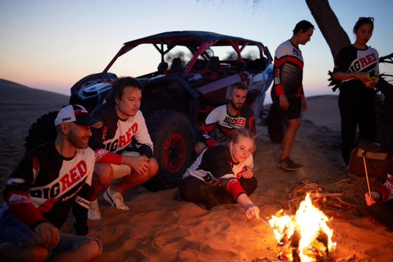 2-Sitzer / Maverick R / 1 Stunde · Night Raid - dune buggy tour Dubai, photo 1